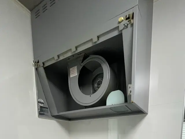 丁寧な作業と話しやすさで選ばれる、自社スタッフによる確かなサービスサービスの画像