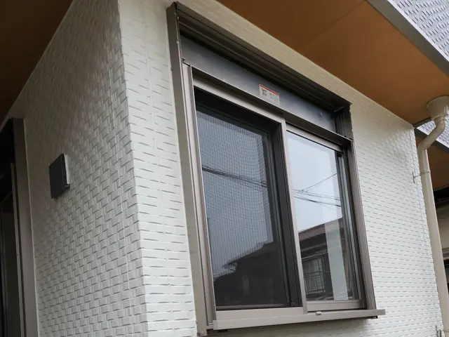 お世話になります当店はLIXILのシャッター専門店と為ります　他社シャッター不可サービスの画像