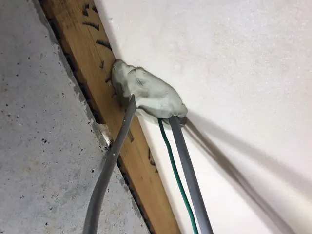 即日、時間外対応ご相談下さい！【侵入経路封鎖】引越し前の施工が効果的です！サービスの画像