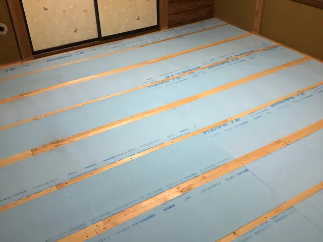 フローリング張り替え、及び重ね貼りサービスの画像