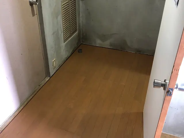 フローリング張り替え、及び重ね貼りサービスの画像