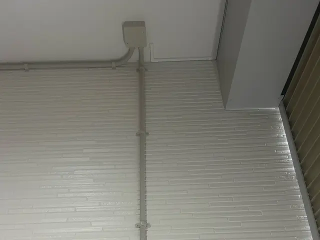 室内、室外コンセント増設工事サービスの画像