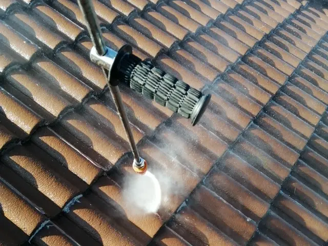 【一級塗装技能士 保有】業界歴25年の当店にお任せくださいサービスの画像