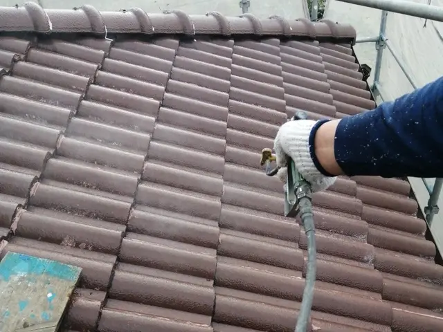 【一級塗装技能士 保有】業界歴25年の当店にお任せくださいサービスの画像