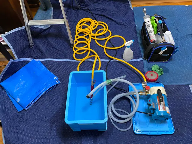 【福岡県】《(株)ホワイト》丁寧な作業を心がけています！室外機高圧洗浄無料☆サービスの画像