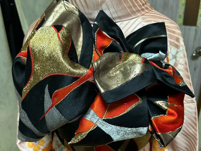 長年の経験を生かした技術で素敵な和服人にお仕上げ致します。