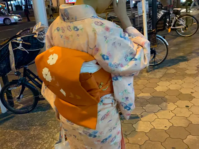 長年の経験を生かした技術で素敵な和服人にお仕上げ致します。