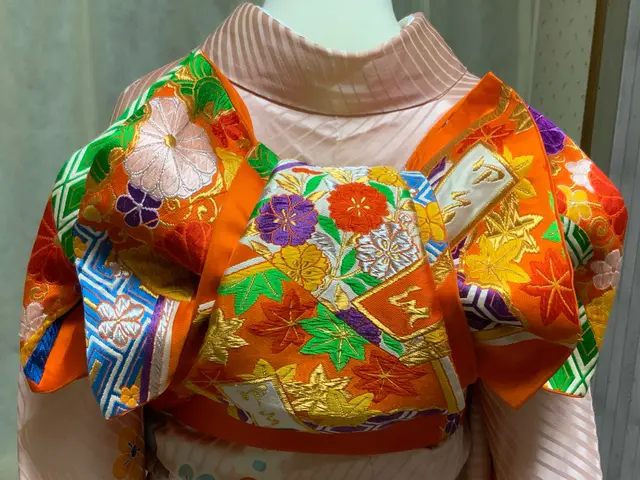 長年の経験を生かした技術で素敵な和服人にお仕上げ致します。