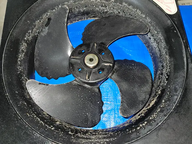 親切、丁寧に作業いたします。お子様やペットがいてもご安心下さいませ。サービスの画像