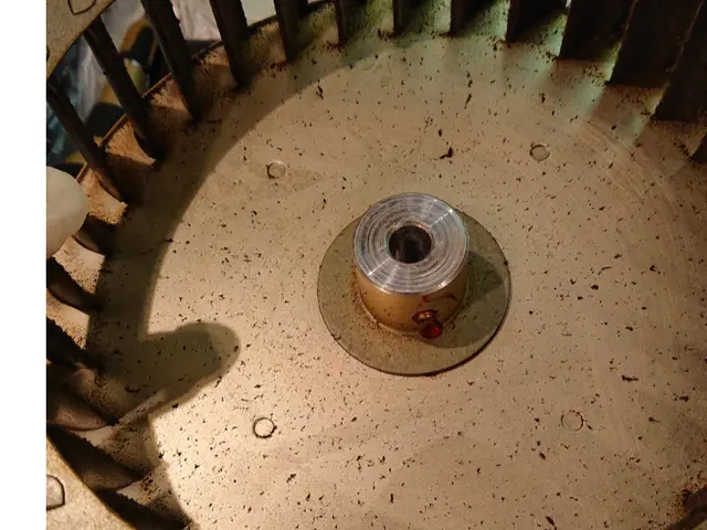 お写真の女性が長期休業になります。店長or店長とスタッフでのお伺いになります。サービスの画像