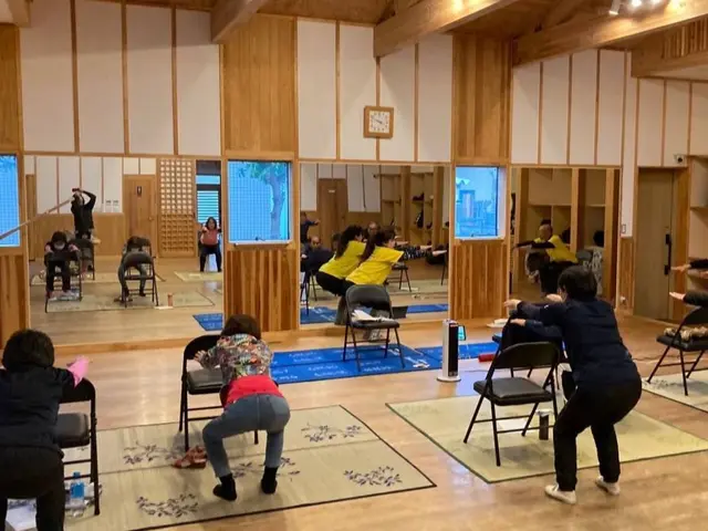 【ポール・シェリー使用】 セルフリンパケア×ヘッド＆デコルテ 香りと巡りを整えるサービスの画像