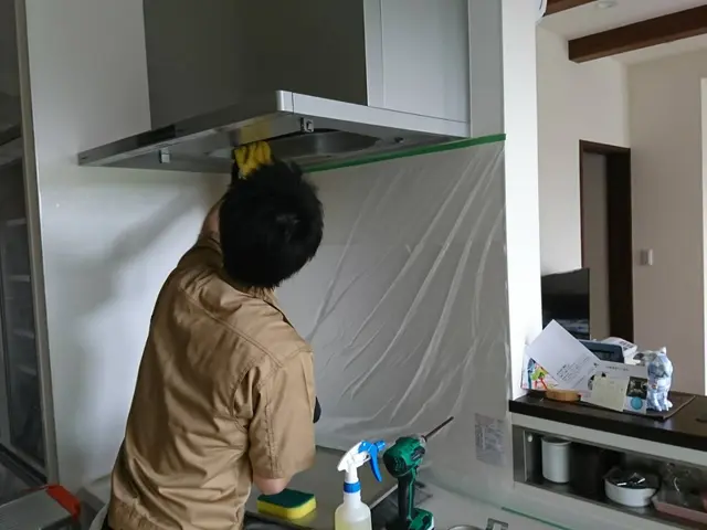 自信のサービス！油汚れはプロにお任せ！サービスの画像