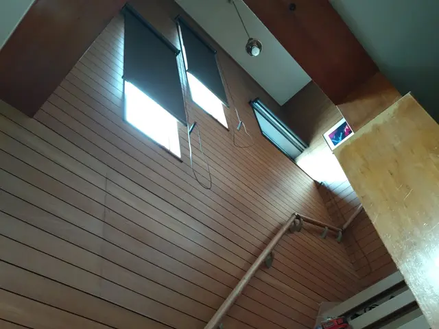 実績100件超え　病院吊り下げ　カーブ　高所対応　２カ所目以降1,000円割引！サービスの画像