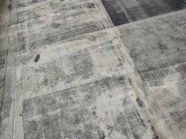 屋上ベランダ防水工事　高圧洗浄サービスの画像