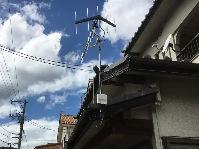 アンテナ工事は当店へお任せください♪経験豊富な電気工事士が丁寧に対応します！サービスの画像