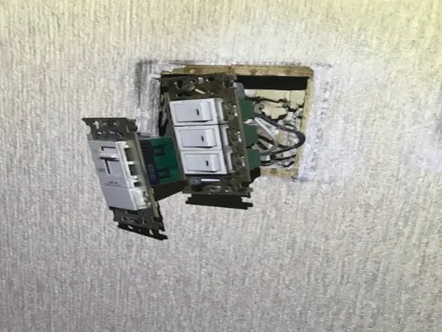 お急ぎ対応可能　＜業界35年の経験実績＞　電気のプロサービスの画像