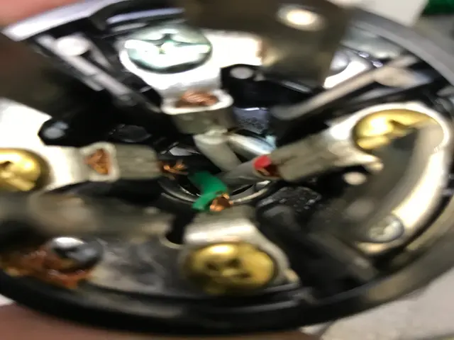 お急ぎ対応可能　＜業界35年の経験実績＞　電気のプロサービスの画像