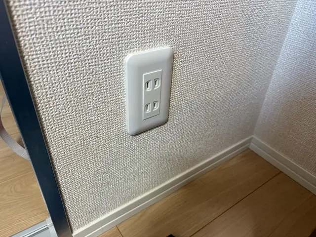 コンセント又はスイッチ破損不具合交換いたします。事前に現状写真お願い致します。サービスの画像