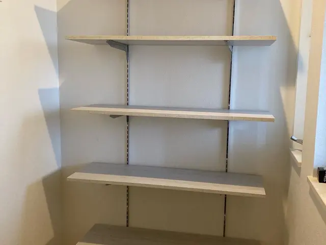 お好きな大きさで作れます！可動棚取付！サービスの画像