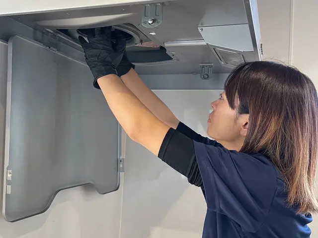 【頑固な油汚れも天然エコ洗剤でスッキリ！】高技術を持つスタッフがお伺いします☆サービスの画像