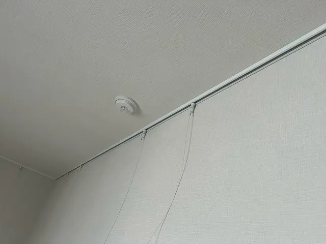 天井付・壁付ピクチャーレール取付!!丁寧かつスピーディーに!サービスの画像