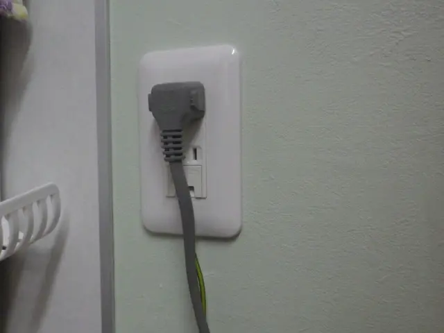 新築住宅の電気工事一式も請負う当店が行うコンセント、スイッチ交換、増設工事サービスの画像