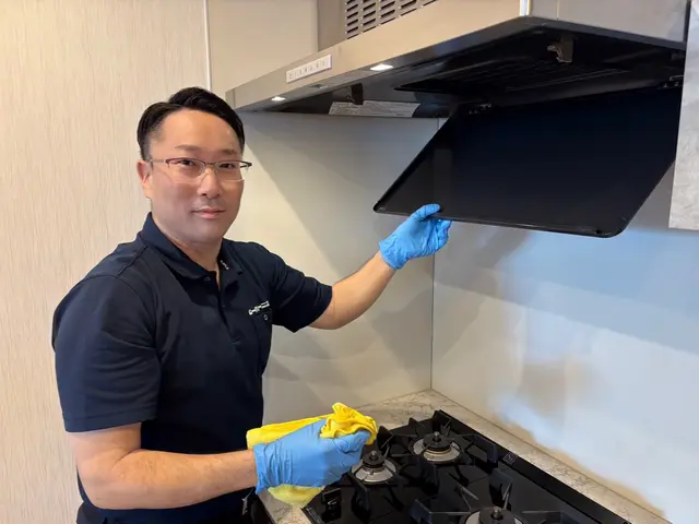 ◆駐車0円◆追加料金無し◆同日作業に限りエアコン1台7,000円でお掃除します◎サービスの画像