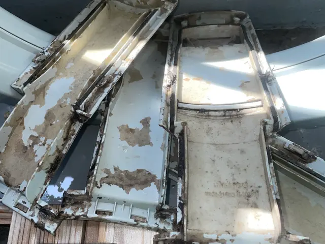 【洗濯物に黒い異物が付いてないですか！？】それはカビです！分解洗浄しませんか！？サービスの画像