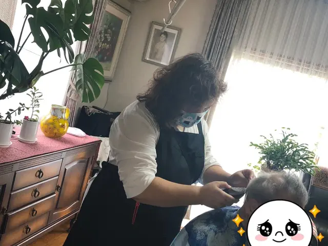 ご自宅や施設様への出張による理容・美容　サロンと変わらないクオリティーサービスの画像