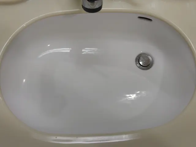 洗面ボウルのひび割れ補修サービスの画像