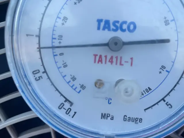 土曜日の午後・日曜日・祝日のみ対応です。お問い合わせからお願いします。サービスの画像