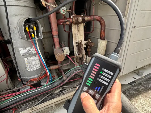 【修理全般対応可能！PayPay対応】ルームエアコン(家庭用)の修理受付です◎サービスの画像