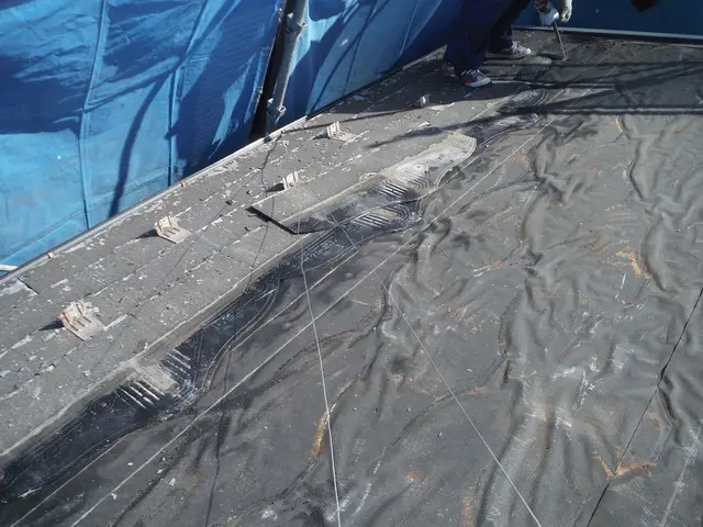 屋根の葺き替えなら当店にお任せ！お安く安心安全で作業を行います！サービスの画像