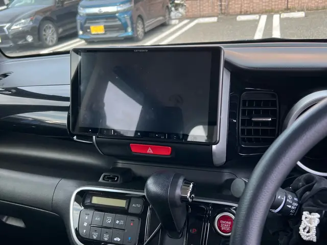 豊富な経験と確かな技術力で取付させていただきます！　営業時間外もご相談ください。サービスの画像