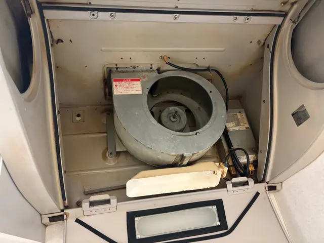 内部のファンまで分解してベタベタ油もしっかり落とします！サービスの画像