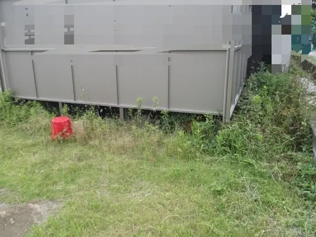 刃刈り後にナイロン当てもしますので、手取り除草に近い仕上がりに！！サービスの画像