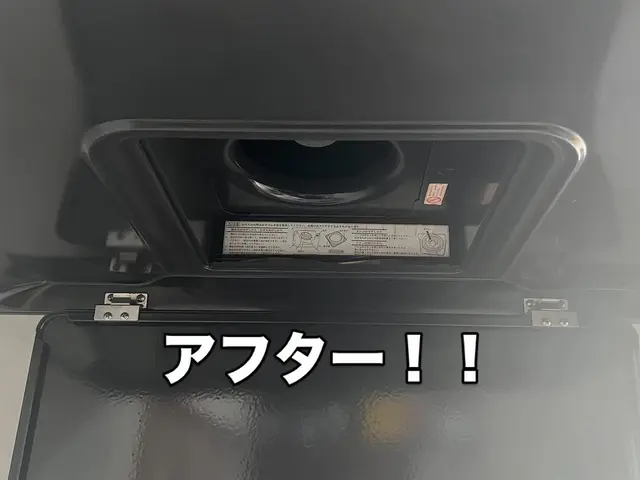 分解したパーツ類のビフォーアフターをお客様にご確認して頂きその後組み付けます！サービスの画像