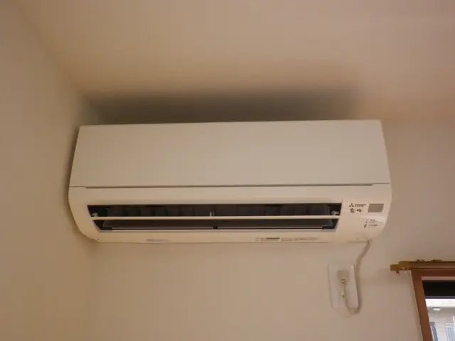 量販店の工事歴10年以上 非喫煙 工事保険加入済 工事保証1年丁寧な工事をしますサービスの画像