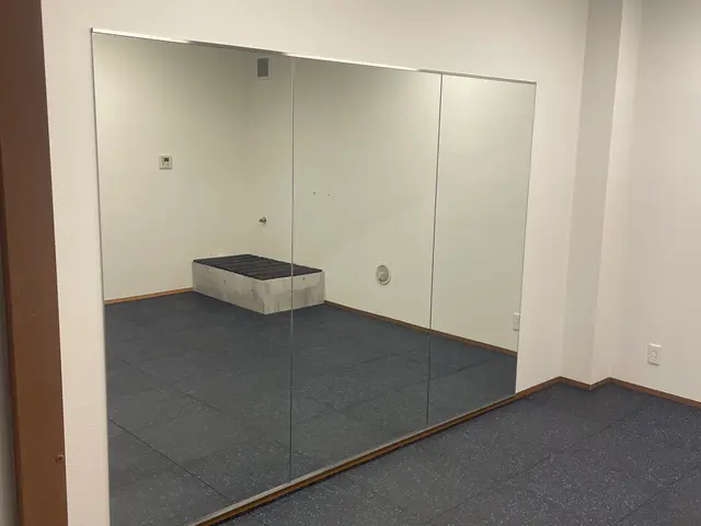 【11/12.13空きあり!】◎店舗用ミラーも可能◎鏡以外も取り付け同時に可能！サービスの画像