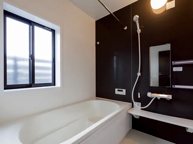 【浴室まるごと徹底洗浄】カビ・水垢撃退★クレカ・即日対応OK！サービスの画像