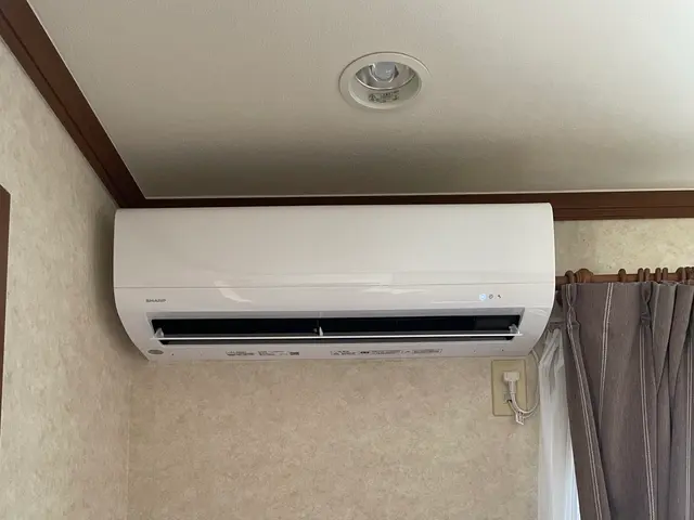 ◎エアコンの取外し◎電気工事士の私にお任せください！サービスの画像