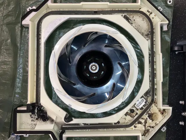 冷暖房効率を改善しませんか？【意外と汚れているかも…】サービスの画像