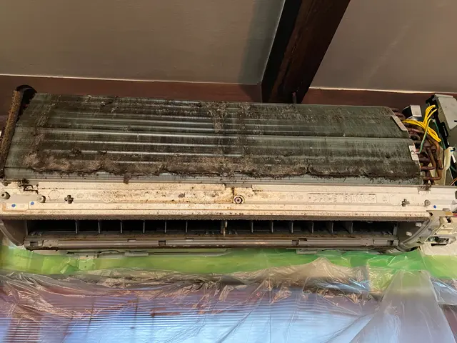 高松市発！エアコン洗浄専門業者、年間3000台以上の実績！迅速、丁寧仕上りに自信サービスの画像