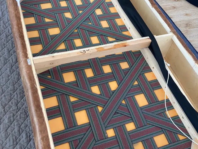 料金設定よりはお安く、家具修理全般受け付けます。サービスの画像