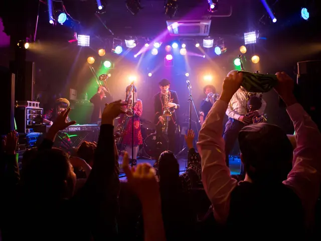 イベントや式典、スポーツなど様々な撮影経験有、女性カメラマンが撮影します