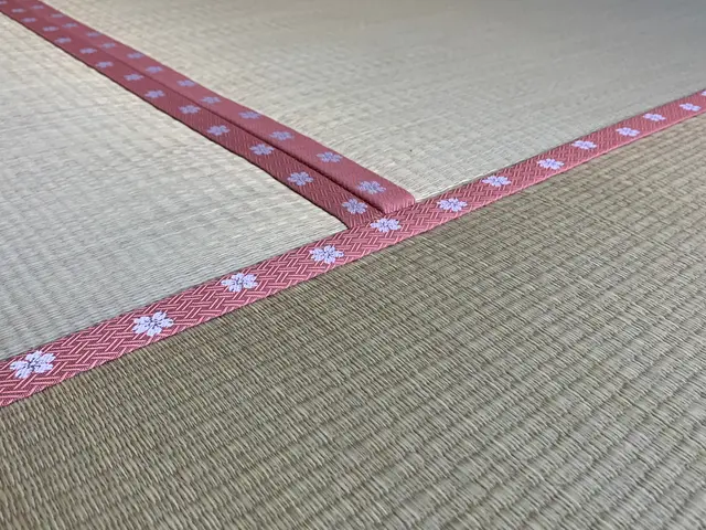 素材作りから、お届け前の拭き仕上げまで、畳1級技能士がお届けします。サービスの画像