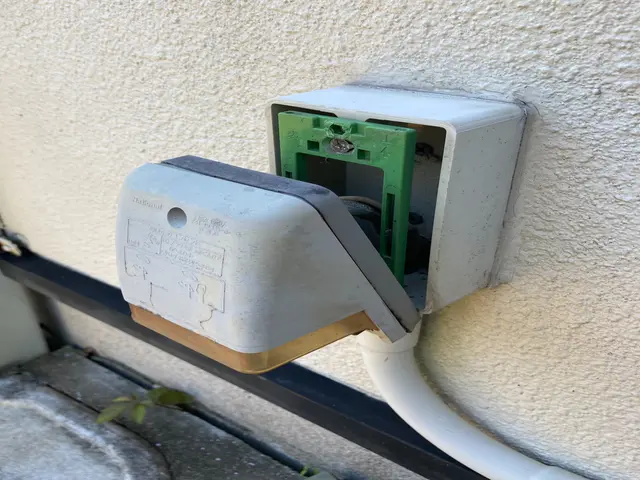 福岡市【屋外用防水コンセントの修理・交換】プロの電気工事士が直接施工で安心！サービスの画像