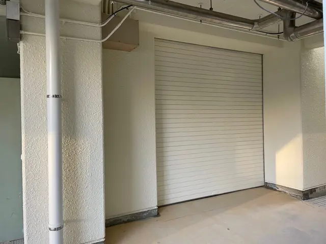 シャッター塗装（鉄部塗装）サービスの画像