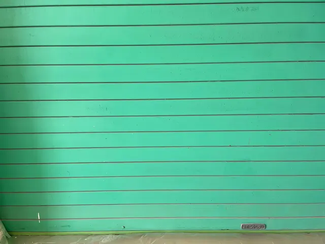 シャッター塗装（鉄部塗装）サービスの画像