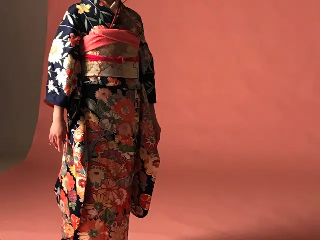 スピーディーで美しい着付けをご提供しています　ヘアセットメイク同時ご予約可能です